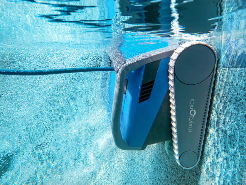 Comparaison des robots de piscine Dolphin by Maytronics